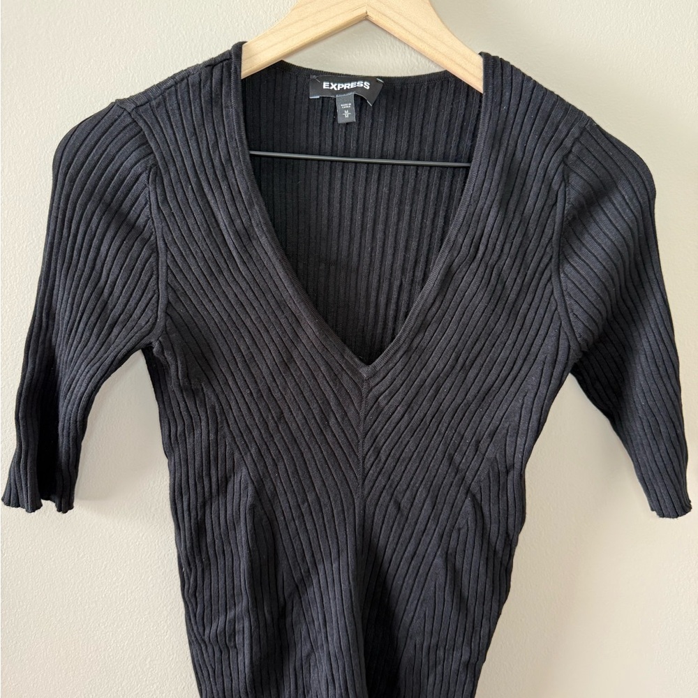 Express Charcoal Ribbed V-Neck Long Sleeve Top